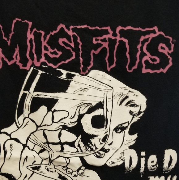 Misfits T Shirt - Picture 2 of 3